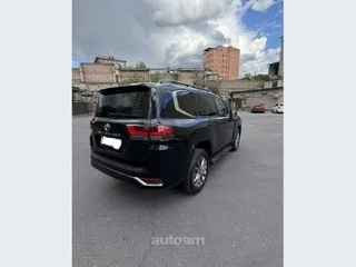 Toyota Land Cruiser 300 2025 — 9 880 217 ₽ — Ереван, Армения