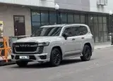 Toyota Land Cruiser (J300) 2021 — 8 185 395 ₽ — Алматы, Казахстан