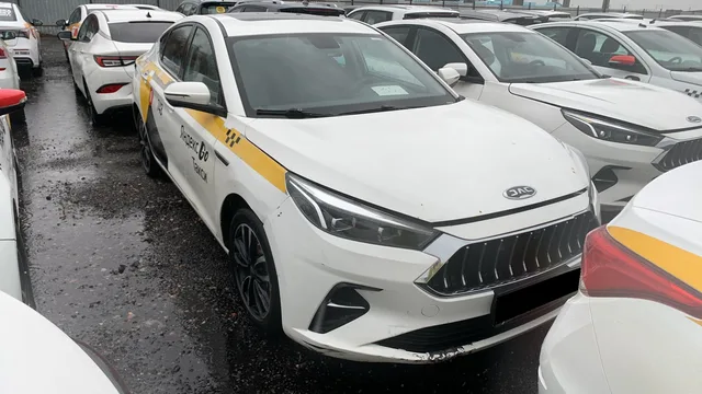 JAC J7 2023 — 760 000 ₽ — г Санкт-Петербург, RU