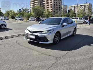 Toyota Camry VIII (XV70) Рестайлинг 2.5 AT 2021 — 2 255 470 ₽ — Бишкек, Кыргызстан