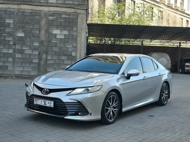 Toyota Camry VIII (XV70) Рестайлинг 2.5 AT 2021 — 2 135 723 ₽ — Бишкек, Кыргызстан