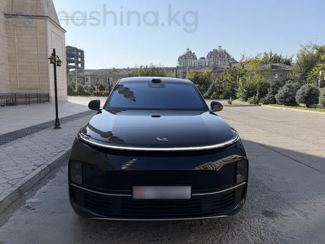 LiXiang L9 Рестайлинг 1.5hyb AT 4WD 2025 — 5 189 161 ₽ — Кыргызстан