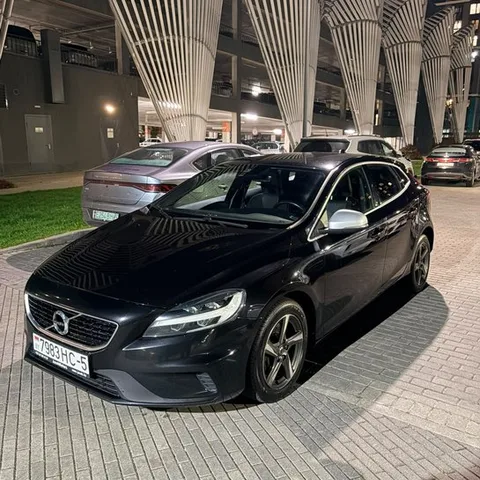 Volvo V40 2017 — 1 119 262 ₽ — Минск, Беларусь